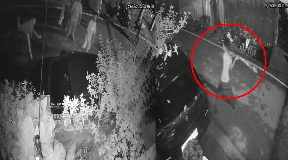 जमशेदपुर में देर रात लड़कों के झुंड ने पड़ोसी के घर पर की पत्थरबाजी, कार के शीशे तोड़े, CCTV में कैद हुई वारदात