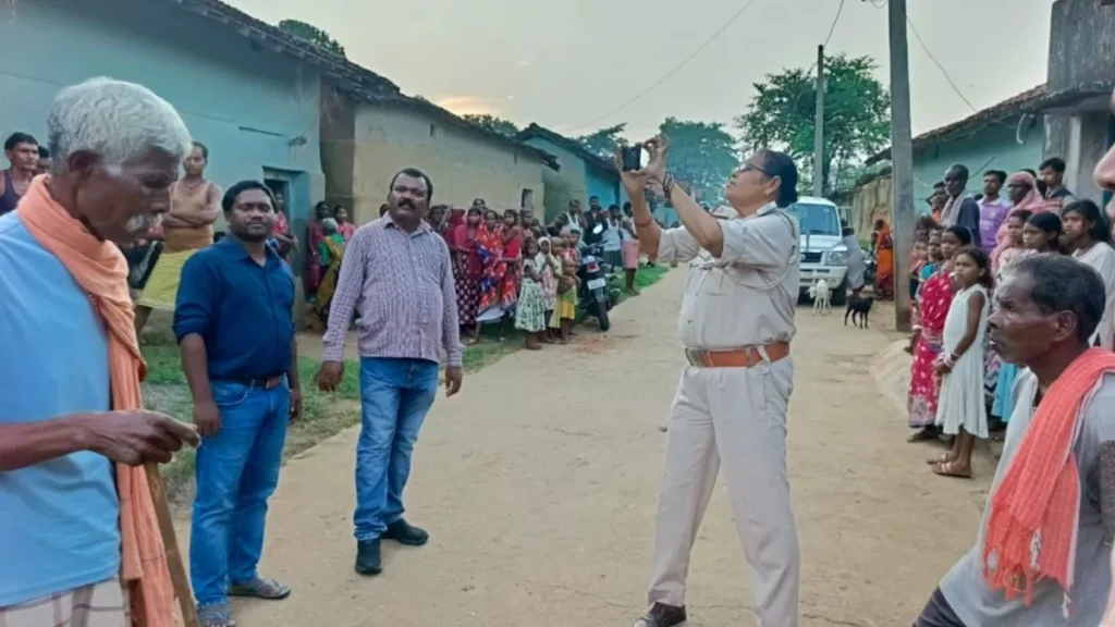 पति की हत्या कर शव को घर के अंदर गाड़ा, बदबू आने के बाद हत्याकांड का हुआ खुलासा