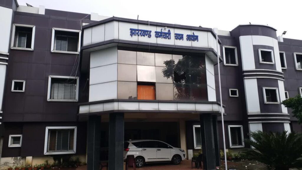 JSSC स्नातक परीक्षा को लेकर नई नियमावली तय, जेनरल के लिए 40 और SC-ST के लिए 32 % मार्क्स जरूरी