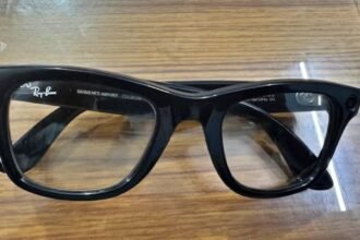 महाबोधि मंदिर की हो रही थी जासूसी, चश्मे में लगा था हिडन कैमरा, पुलिस ने तीन युवकों को हिरासत में लिया