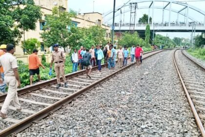 बिहार के मुजफ्फरपुर में दिल दहलाने वाली घटना, रेलवे ट्रैक पर मिला दो बहनों का शव, दोनों बैंक में थीं अधिकारी