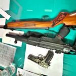 फर्जी सेना अधिकारी के घर 5 लाख कैश और हथियार बरामद, पटना एयरपोर्ट से संतोष कुमार शर्मा को किया गया था गिरफ्तार