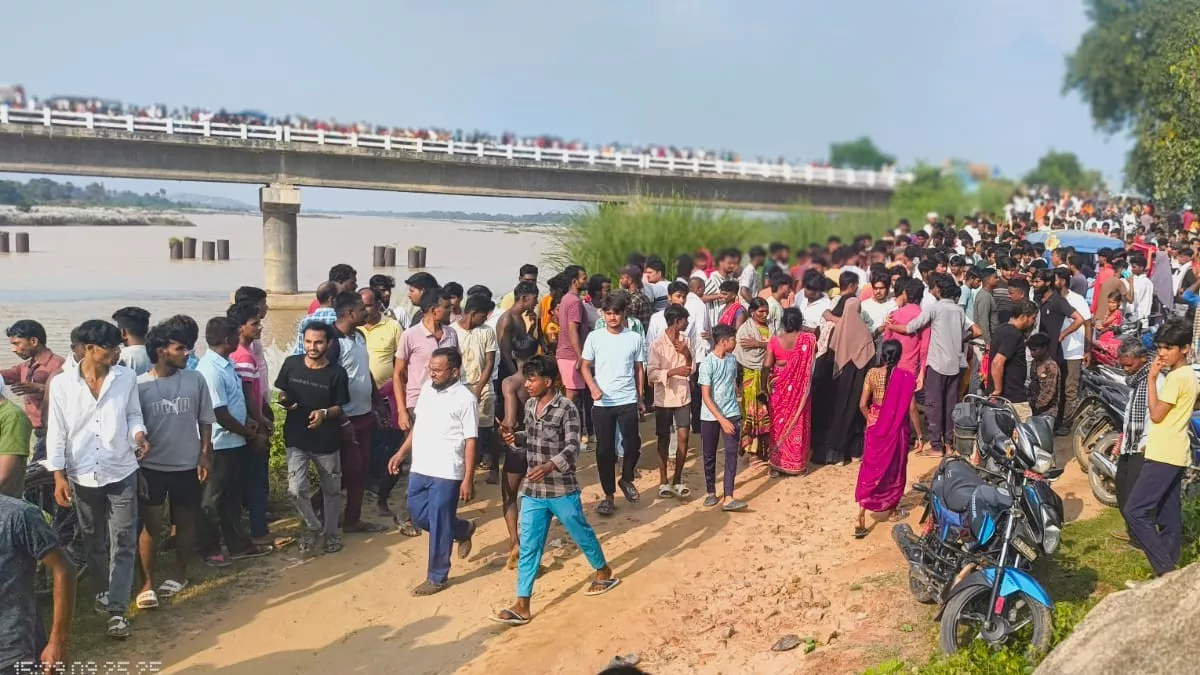 बिहार में रील बनाने के चक्कर में 9 बच्चे नदी में डूबे, 5 किशोर की मौत