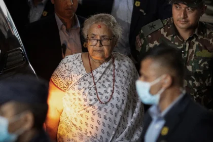 नेपाल में अंतरिम प्रधानमंत्री सुशीला कार्की के घर के बाहर नारेबाजी, प्रदर्शन में मारे गए युवाओं के परिजनों ने दिया धरना