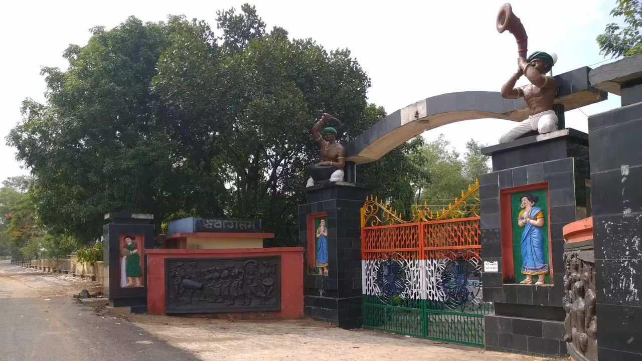 गिरिडीह के गांडेय नवोदय विद्यालय में जूनियर छात्रों से रैगिंग, सीनियर ने पीटा