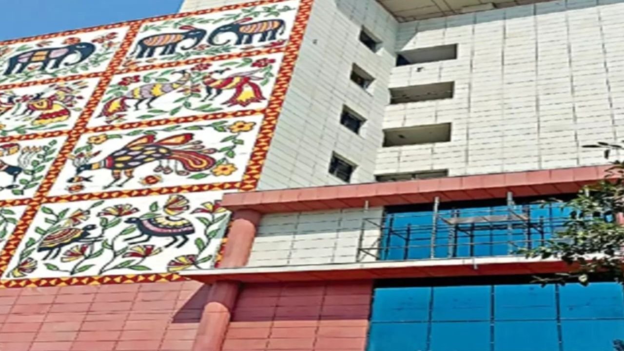 दिल्ली के झारखंड भवन में तैनात कर्मचारियों के वेतन भुगतान में देरी, परेशान अधिकारियों ने लगाई गुहार