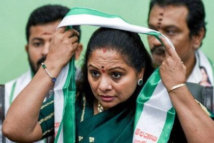 KCR ने अपनी बेटी के कविता को पार्टी से निकाला, तेलंगाना की राजनीति में बिहार की छाप