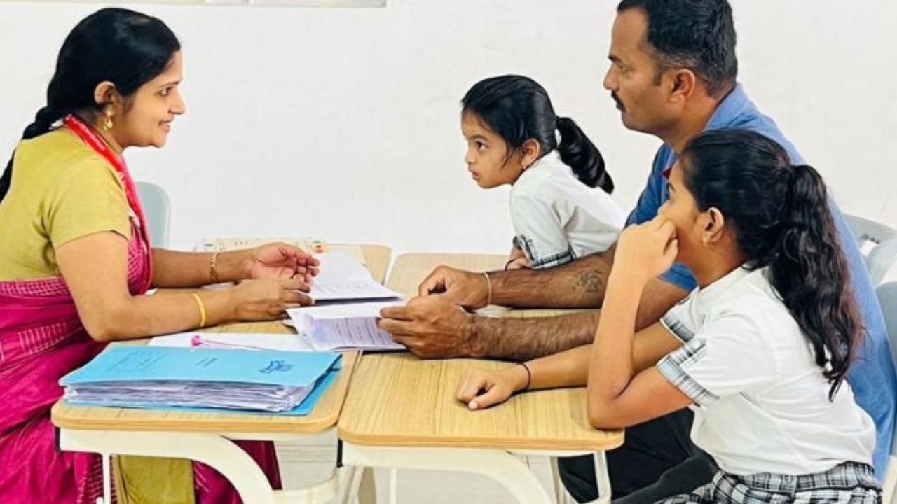 आज से 35 हजार स्कूलों में अभिभावक-शिक्षकों की मीटिंग, सांसद-विधायक होंगे शामिल