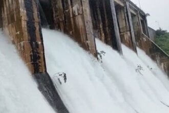 झारखंड में हो रही लगातार बारिश के बाद तिलैया डैम के 4 फाटक खोले गए, 5 जिला प्रशासन को भेजा गया अलर्ट