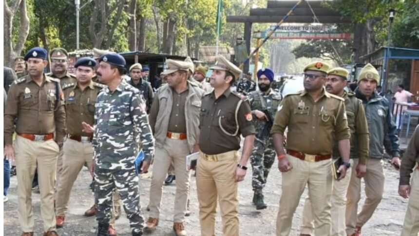 नेपाल से बिहार घुस रहे 5 विदेशी गिरफ्तार, उर्दू की धार्मिक किताबें बरामद