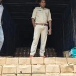 सिमडेगा में एक करोड़ की अवैध शराब बरामद, पुलिस ने एक को किया गिरफ्तार