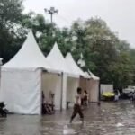 दिल्ली में जलस्तर ने तोड़ा 2013 का रिकार्ड, बाढ़ से बचने के लिए लगाने गए टेंट्स में घुसा यमुना का पानी