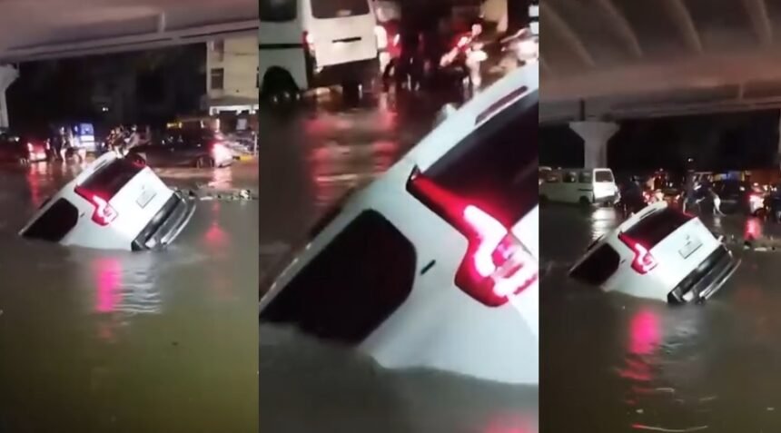 रांची में भारी बारिश के बीच कांटाटोली में गड्डे में गिरी स्कार्पियों, गाड़ी बंद होने से लगा लंबा जाम