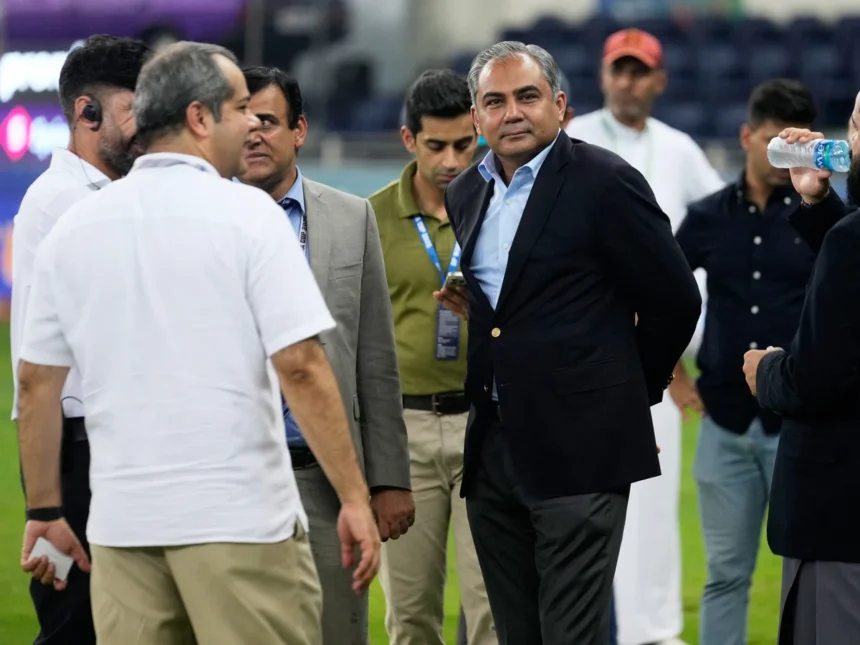 PAK की नापाक हरकत, एशिया कप ट्रॉफी के साथ चुराए टीम इंडिया के मेडल! BCCI ने लगाए आरोप 1 asia-cup-2025-mohsin-naqavi