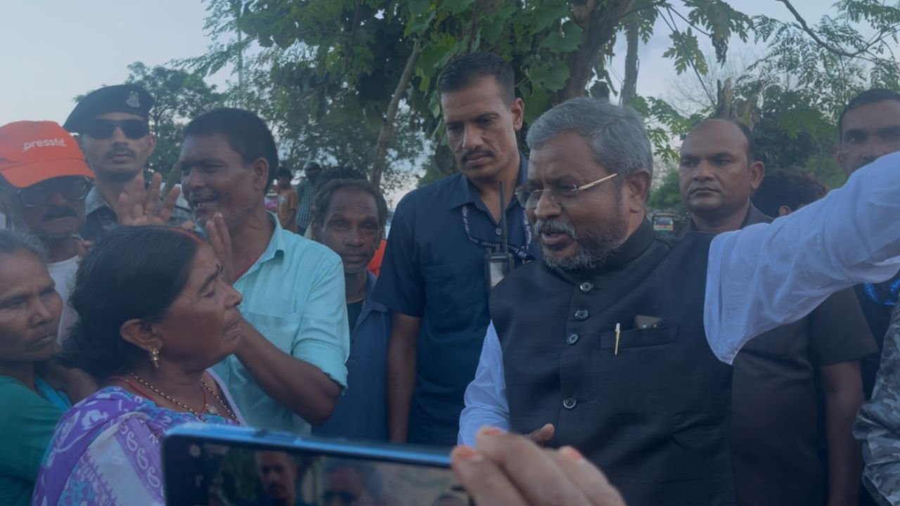 'एक मर जाएगा तो क्या हो जाएगा, लाठी-गोली खाओं',HEC की जमीन पर बुलडोजर चलने के बाद बाबूलाल मरांडी ने लोगों को कहा