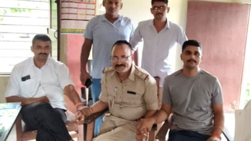 बिहार में निगरानी की बड़ी कार्रवाई, मधेपुरा में घूसखोर थाना प्रभारी रिश्वत लेते रंगे हाथ गिरफ्तार