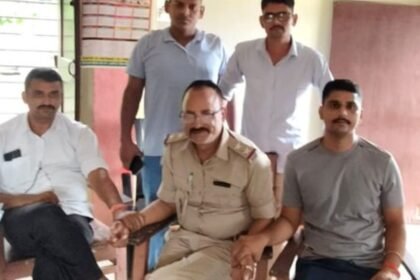 बिहार में निगरानी की बड़ी कार्रवाई, मधेपुरा में घूसखोर थाना प्रभारी रिश्वत लेते रंगे हाथ गिरफ्तार