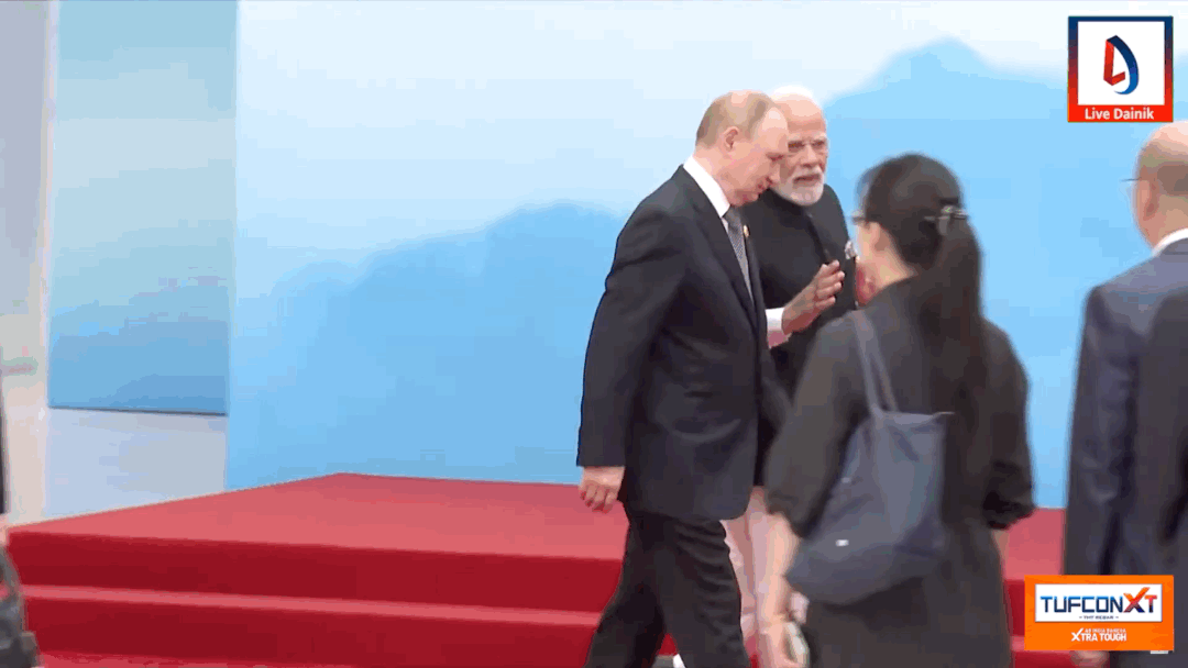 SCO Summit: पुतिन का हाथ पकड़ कर ले गए पीएम मोदी... पाकिस्तानी पीएम शहबाज शरीफ रह गए ताकते 1 modi sco