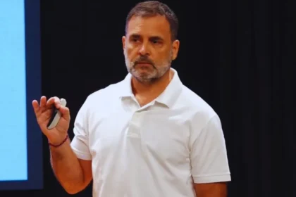 राहुल गांधी ने वोटर लिस्ट में फर्जीवाड़ा का लगाया आरोप, कर्नाटक में 6018 नाम कटे, महाराष्ट्र में 6180 जोड़े गए