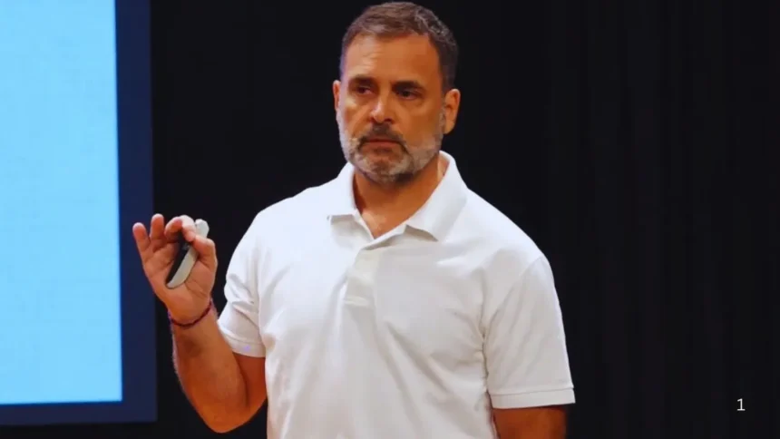 राहुल गांधी ने वोटर लिस्ट में फर्जीवाड़ा का लगाया आरोप, कर्नाटक में 6018 नाम कटे, महाराष्ट्र में 6180 जोड़े गए 1 राहुल गांधी ने वोटर लिस्ट में फर्जीवाड़ा का लगाया आरोप, कर्नाटक में 6018 नाम कटे, महाराष्ट्र में 6180 जोड़े गए