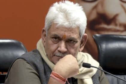 जन्मू-कश्मीर के राज्यपाल मनोज सिन्हा के पोते ने की खुदकुशी, सुसाइड नोट देखकर उड़े होश, छठ मनाने बिहार गया था परिवार