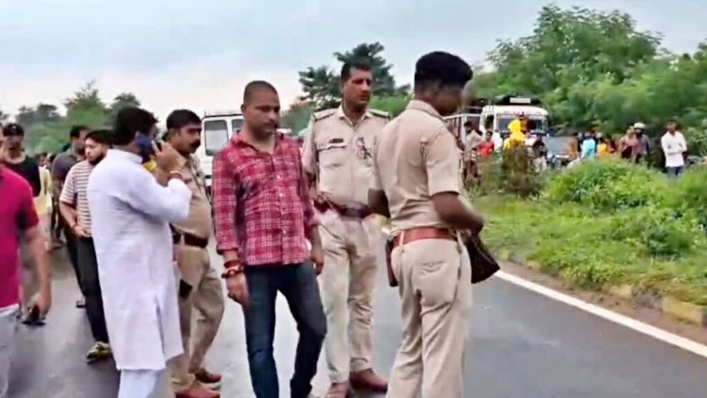 बिहार में दरभंगा-मुजफ्फरपुर NH पर 6 टुकड़ों में मिला स्वर्ण कारोबारी का शव, दुकान से 4 किलोमीटर दूर मिली डेड बॉडी