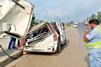 दशहरा के दिन बिहार में दर्दनाक हादसा, स्कॉर्पियो ने खड़ी कंटेनर में मारी टक्कर, 3 की मौत