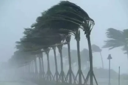 झारखंड में मोंथा का दिखा असर, ठंड ने पकड़ा जोर, आज 14 जिलों में भारी बारिश का अलर्ट