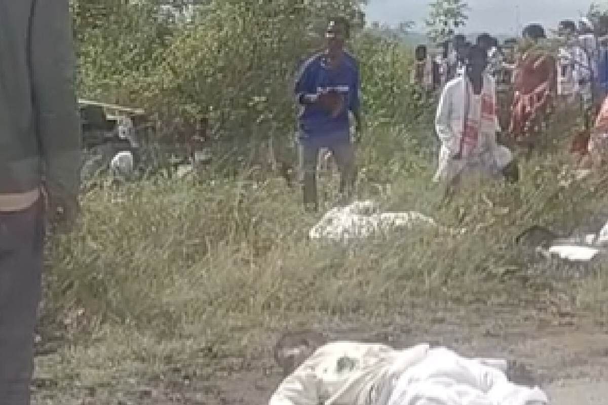 रांची के बुंडू में भीषण सड़क हादसा, आदिवासी सम्मेलन में भाग लेने जा रहे 4 लोगों की दर्दनाक मौत, कई घायल