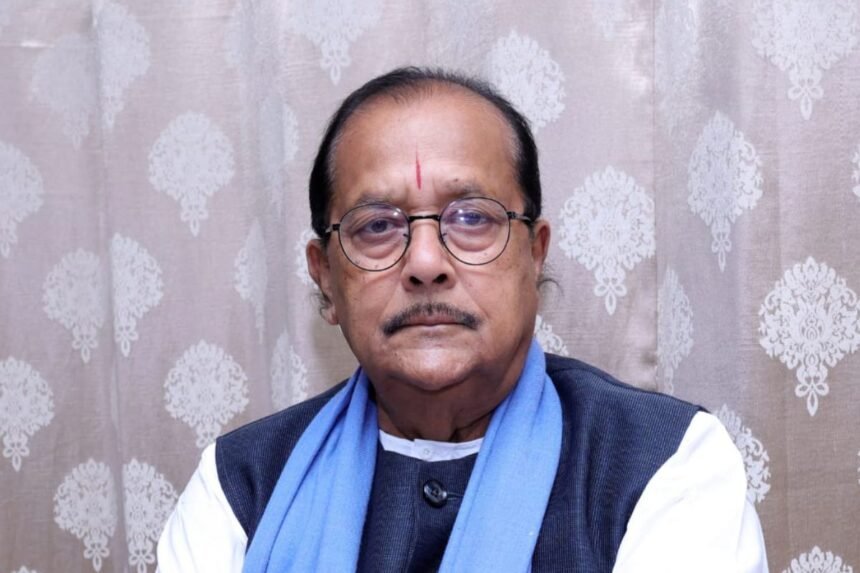 वित्त मंत्री राधा कृष्ण किशोर के बड़े भाई का पेंशन बंद, कुलपति के जिद बनीं वजह