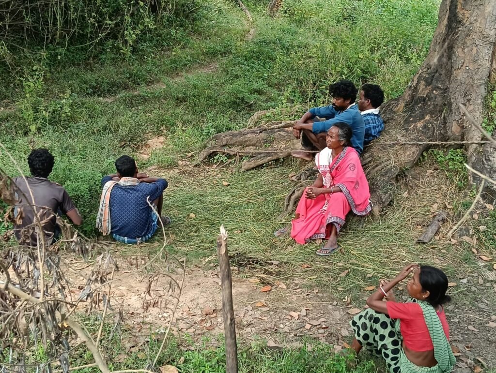 9 साल का मासूम कर सकता है जादू-टोना ? लोहरदगा में पति-पत्नी के साथ बच्चे की भी हत्या 3 WhatsApp Image 2025 10 09 at 14.51.25