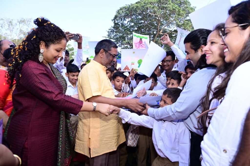 हेमंत सोरेन ने इप्सोवा के दिवाली मेले का किया उद्घाटन, तीन दिनों तक चलेगा मेला 3 WhatsApp Image 2025 10 16 at 16.10.32