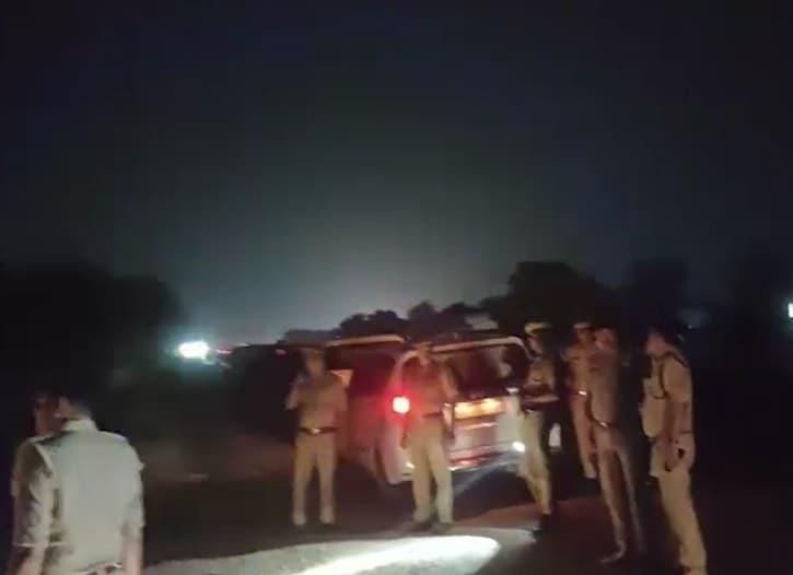 रांची: रेस्टोरेंट मालिक हत्याकांड के मुख्य आरोपी के साथ मुठभेड़, अभिषेक सिंह को लगी पुलिस की गोली 1 रांची में रेस्टोरेंट मालिक की हत्या