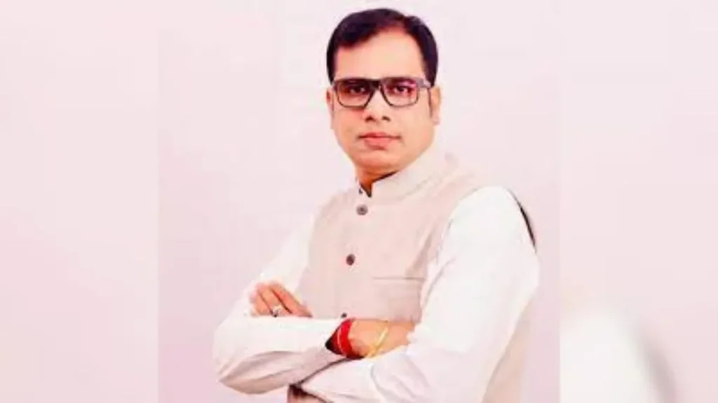 विधायक और RJD उम्मीदवार डॉ. संजीव कुमार पर FIR दर्ज, थाना प्रभारी ने धमकी देने का लगाया आरोप