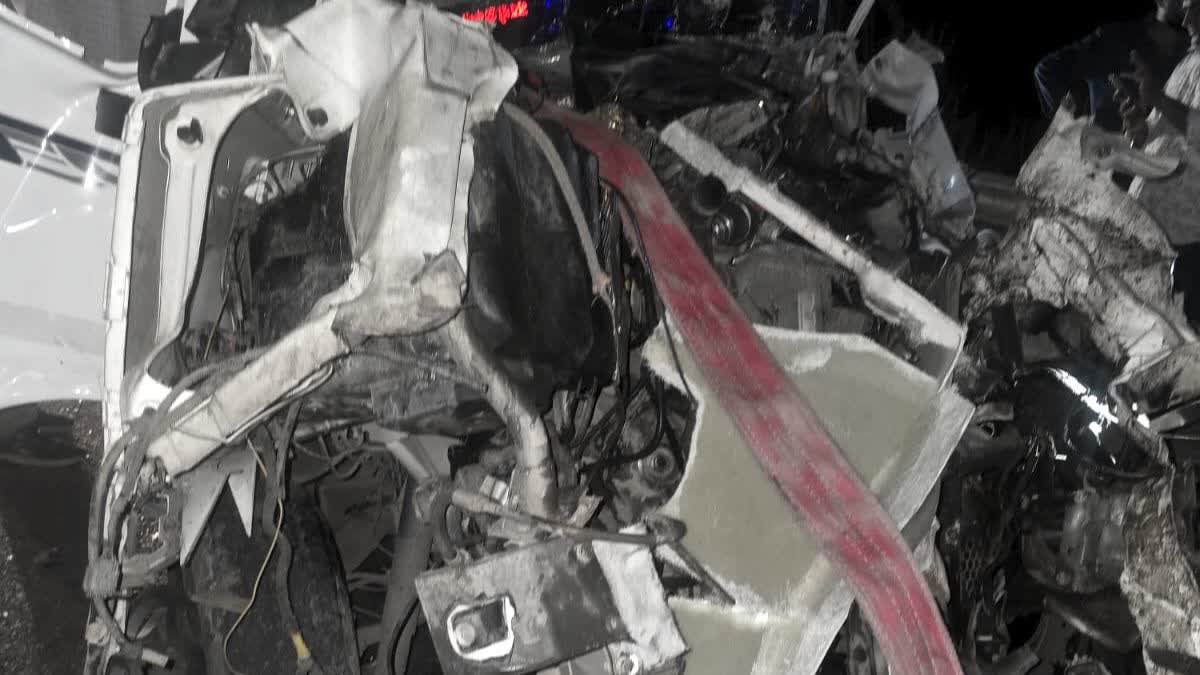 राजस्थान के फलोदी जिले में भीषण सड़क हादसा, खेड़े ट्रक से टकराया टेंपो ट्रेवलर, 18 से ज्यादा की मौत