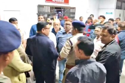 धनबाद के कृषि बाजार में फायरिंग, मारपीट कर अपराधियों ने व्यवसायी से की लूटपाट