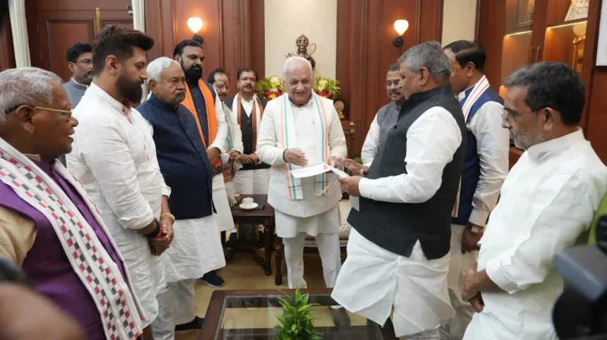 नीतीश कुमार NDA विधायक दल के नेता चुने गए, पेश किया सरकार बनाने का दावा, 10वीं बार मुख्यमंत्री पद की लेंगे शपथ 1 691dc67c1a8e5 nitish kumar 193030453 16x9 1