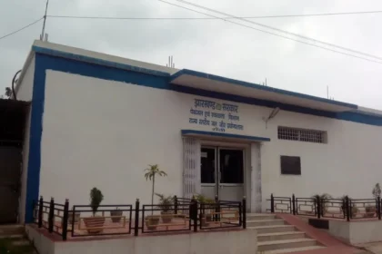 Niranjan, the chief engineer posted in the drinking water department, owns property worth Rs 300 crore