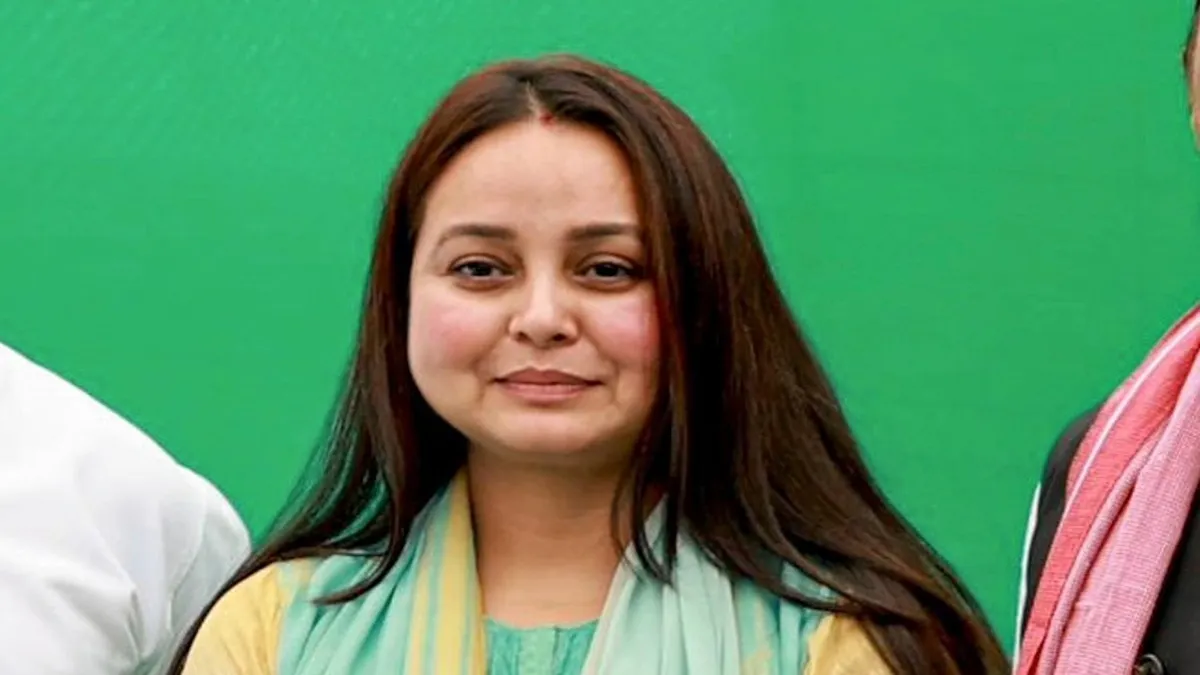 रोहिणी आचार्य ने सोशल मीडिया पर पोस्ट कर दिया ओपन चैलेंज, जो बेटी की किडनी को गंदा बताते हैं...