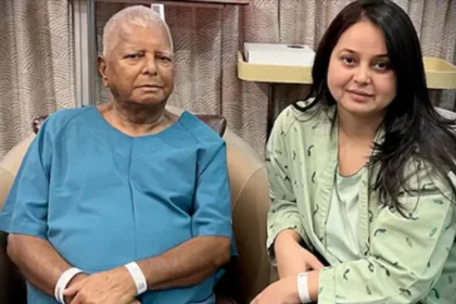 घर से निकाना लेकिन दिलों से कैसे निकालेंगे, राबड़ी देवी का बंगला खाली कराने पर भड़की बेटी रोहिणी आचार्य