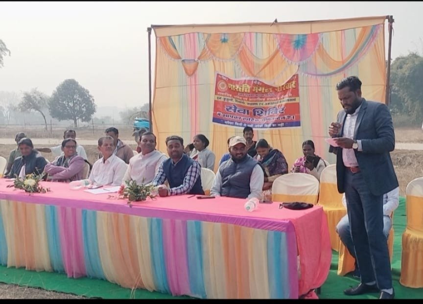 मारुती मंगल परिवार ने सामाजिक दायित्व का किया निर्वहन, ठंड के बीच सेवा शिविर लगाकर जरूरतमंद के बीच बांटे 551 कंबल 2 1 3