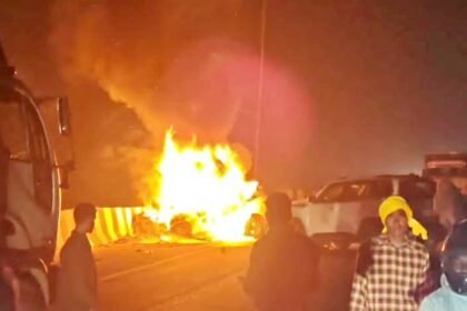 बिहार के नालंदा में भीषण सड़क हादसा, कार-स्कार्पियों की टक्कर में लगी आग, एक की मौत, कई झुलसे