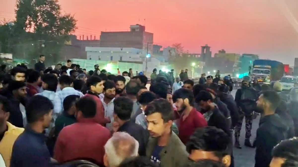 बिहार में युवक की पीट-पीट कर हत्या के बाद लोगों का फूटा गुस्सा, दिल्ली-कोलकाता हाईवे को किया जाम