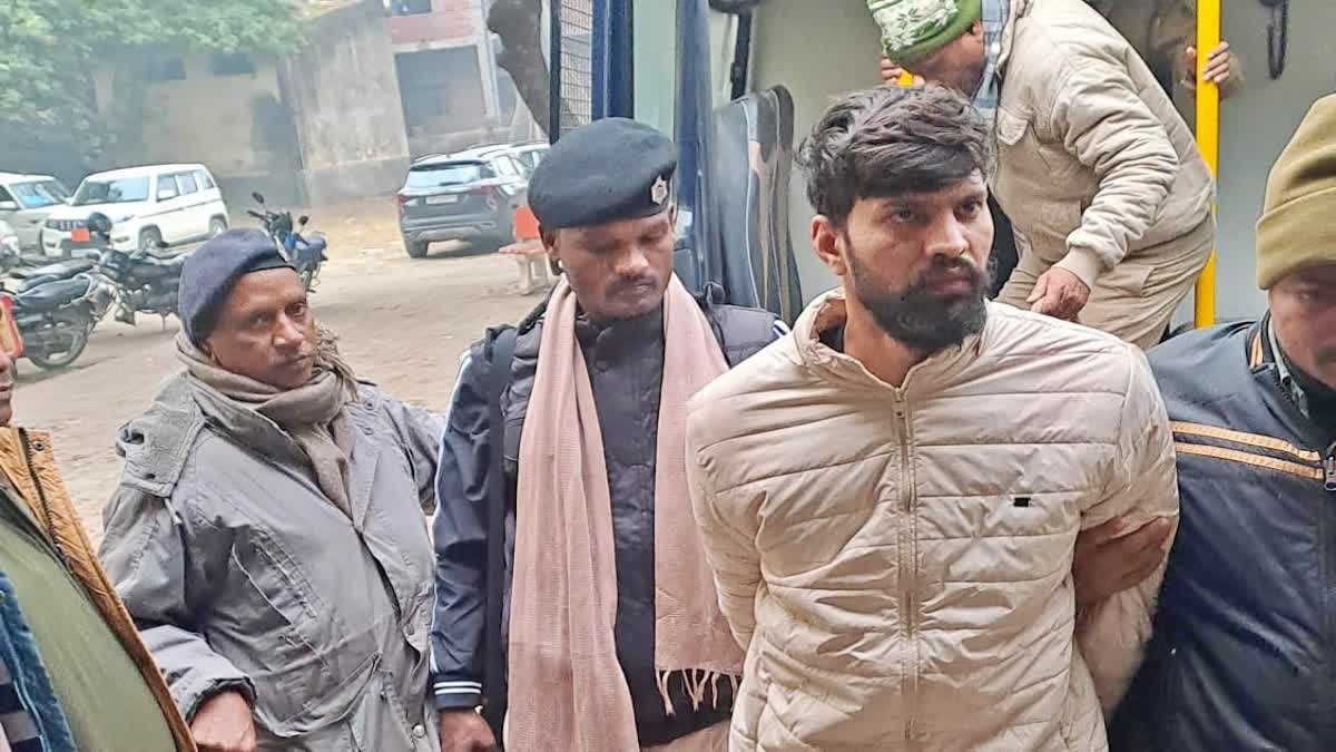 थावे मंदिर में चोरी का मास्टरमाइंड LLB का छात्र गिरफ्तार, गूगल पर डिजाइन देखकर बनाई थी प्लानिंग