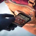 जज की जेब से मोबाइल उड़ाकर 1.34 लाख की खरीददारी, 1.53 लाख रुपये ट्रांसफर किये