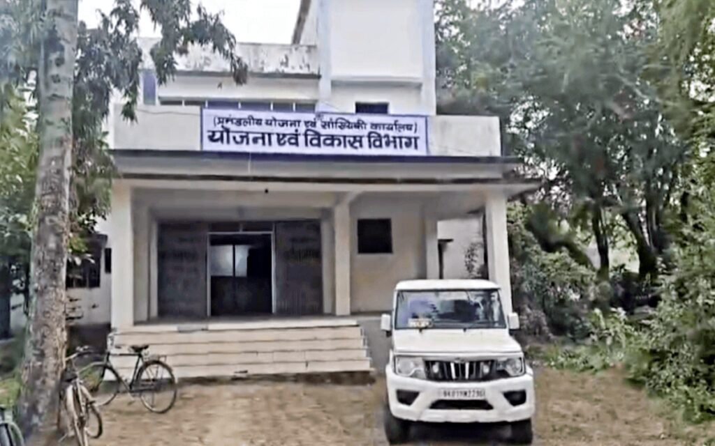 बिहार में भ्रष्ट जेई की बहन ने खोली पोल, 4 जगहों पर विजलेंस की छापेमारी में मिली करोड़ों की संपत्ति