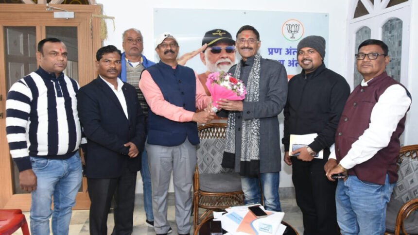 रांची के CRPF इंस्पेक्टर बिप्लव विश्वास ने KBC में जीते एक करोड़ रुपये, अमिताभ बच्चन के साथ करेंगे डिनर