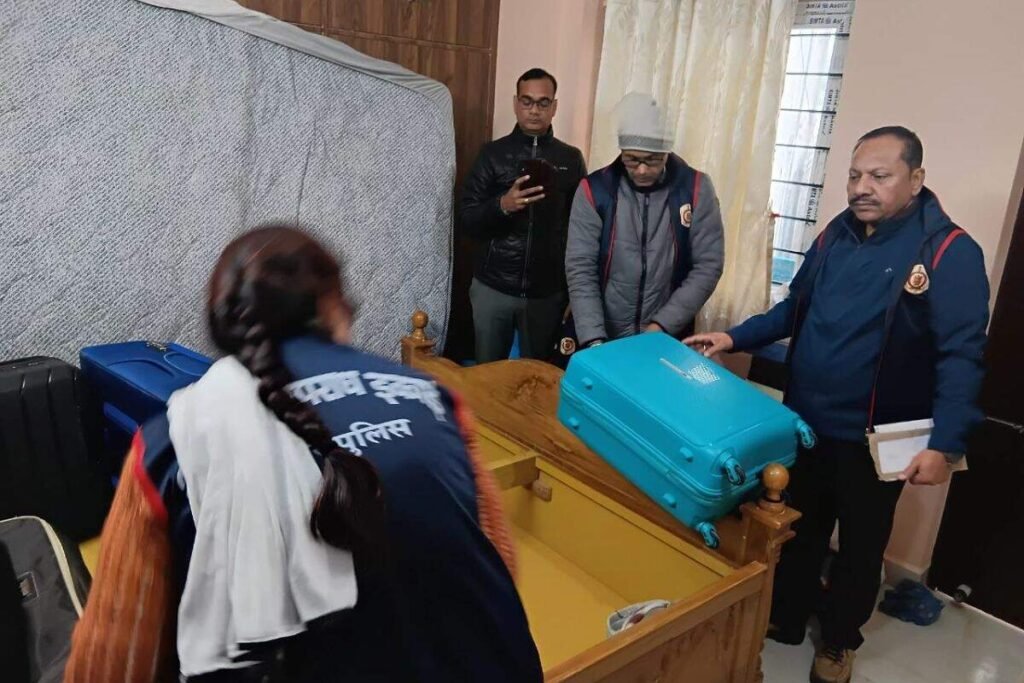 बिहार में बैंक पदाधिकारी के घर EOU की रेड, पटना-गोपालगंज के 6 ठिकानों को खंगाला