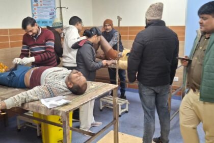 बिहार में डॉक्टर किडनैपिंग केस में पुलिस का एक्शन, छपरा में दो बदमाशों को दौड़ाकर मारी गोली