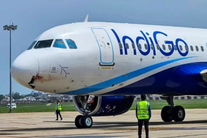 इंडिगो की फ्लाइटें कैंसिल होने से मचा हड़कंप, यात्री हो रहे हुए परेशान